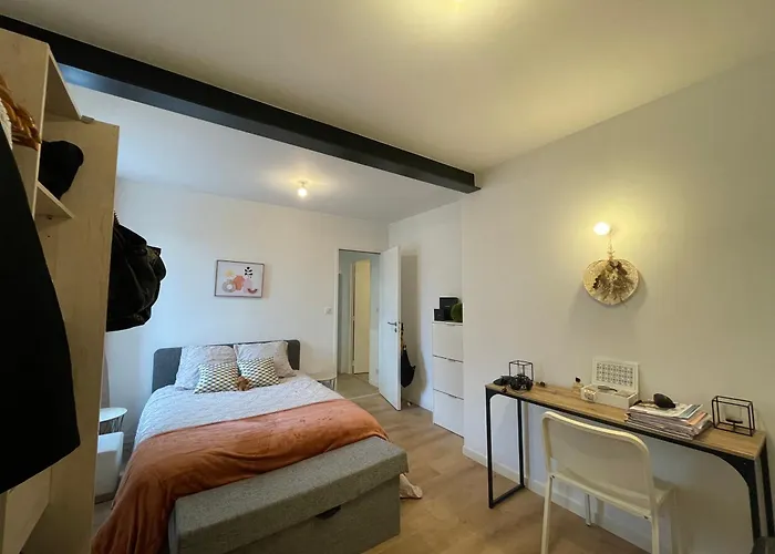 Ici A 7 Min De Graslin En Bus * Nantes